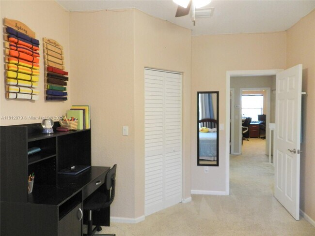 Building Photo - 210 La Costa Ct