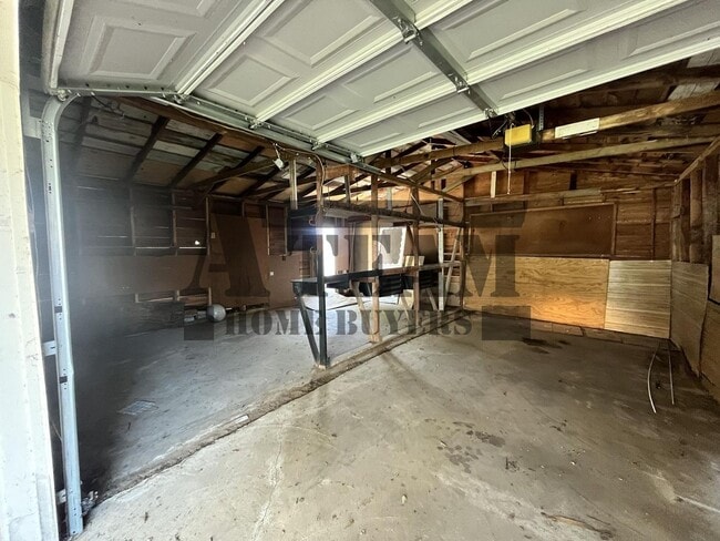 Building Photo - Modern 4 Bedroom 2 Bathroom home for rent!
