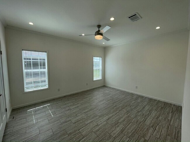 Building Photo - 34866 Silver King Dr