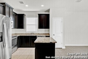 Building Photo - 7923 Bluewater Cove