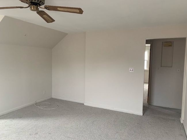 Building Photo - 735 Brandon Rd