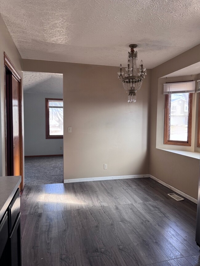 Building Photo - 7804 S 71st Ave