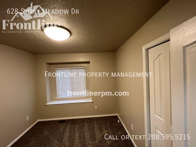 Building Photo - 628 Stony Meadow Dr