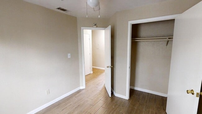 Building Photo - Charming 3 bedroom, 2 bath property in Cop...