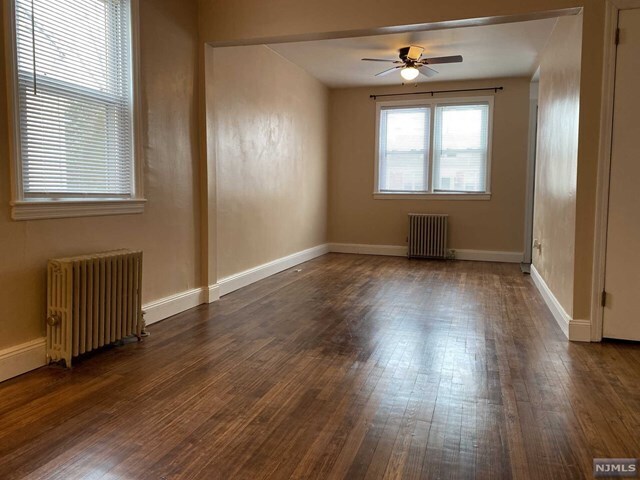 Building Photo - 11 Hobart Pl