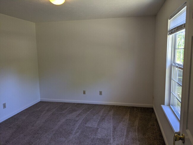Building Photo - Spacious 2 bed 2 bath in Greenwood!