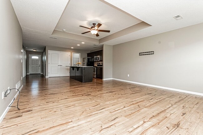 Building Photo - Duplex in Prairie Lakes