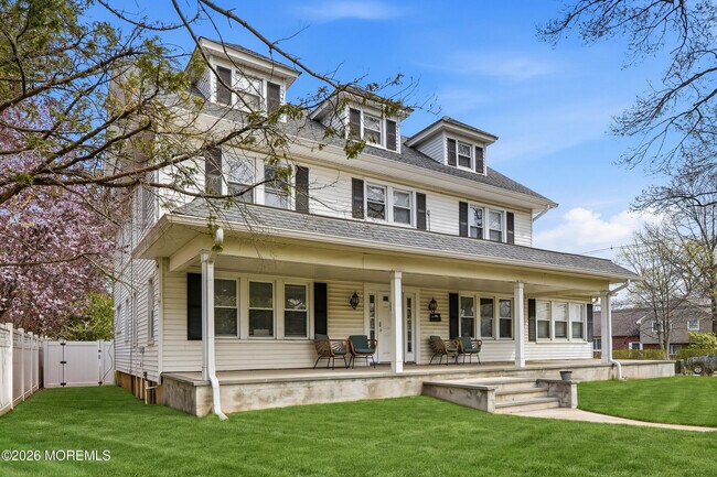 Building Photo - 309 Cedar Ave