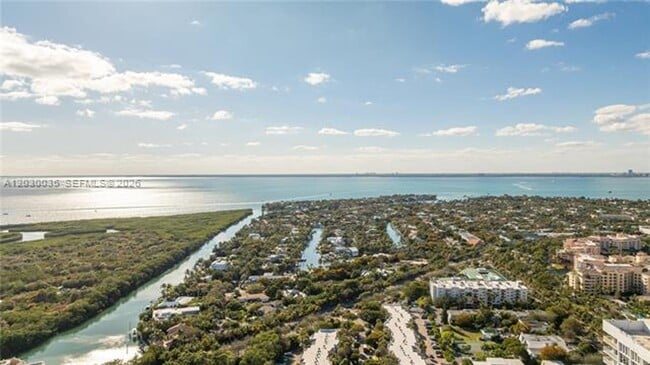 Building Photo - 210 Seaview Dr