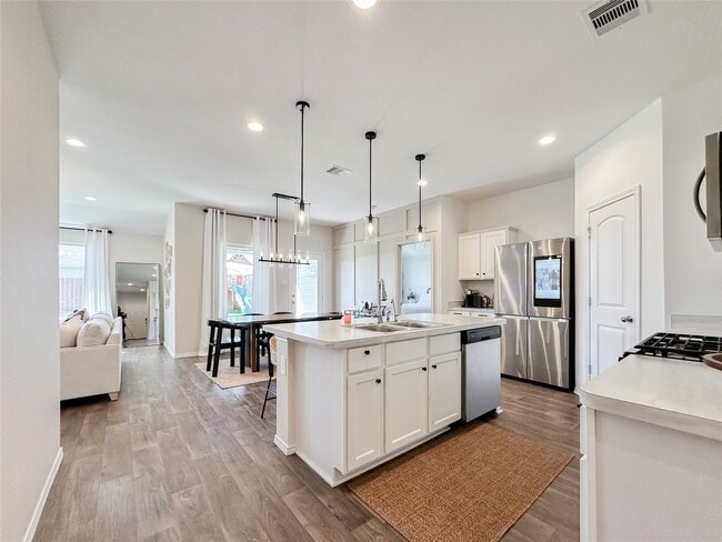 Building Photo - 21527 Violet Rdg Rd