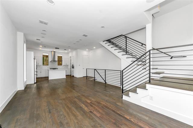 Building Photo - 1961 Dowgate Ct