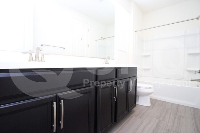 Building Photo - 2100 E Wisteria Dr