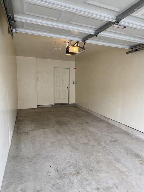 Building Photo - 961 N 100 W