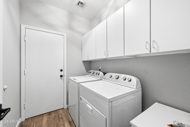 Building Photo - 7268 E Whispering Wind Dr