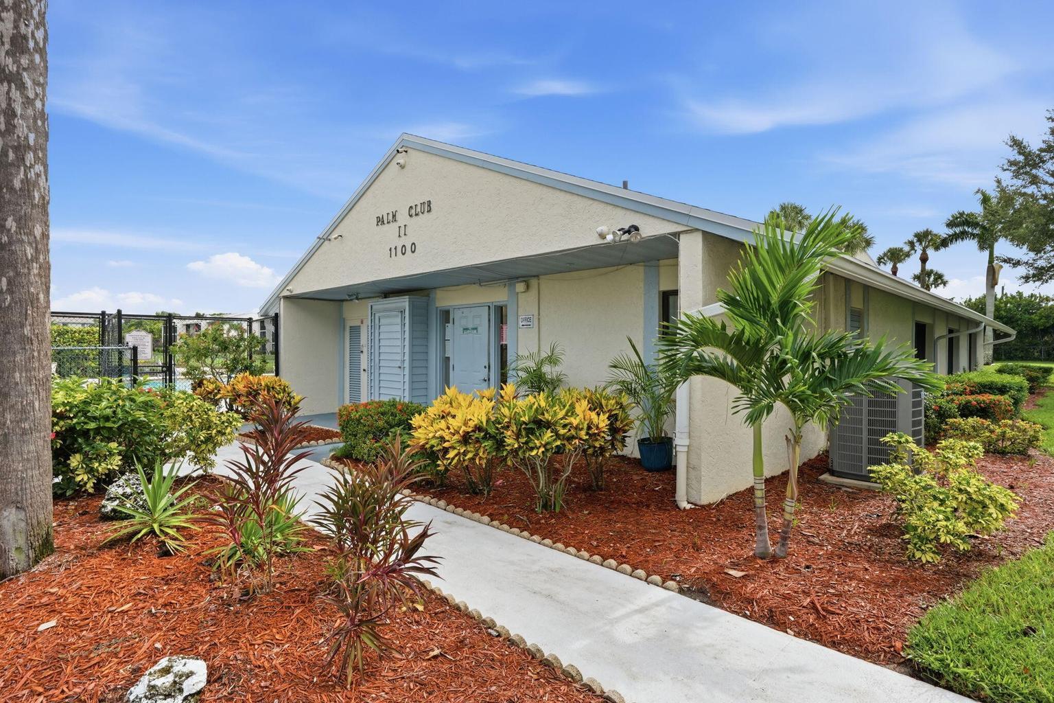 Building Photo - 1104 Green Pine Blvd