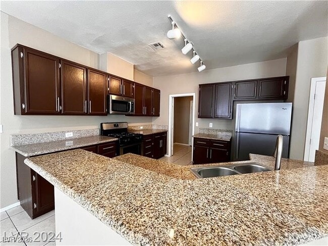 Building Photo - 1735 Buttermilk Dr