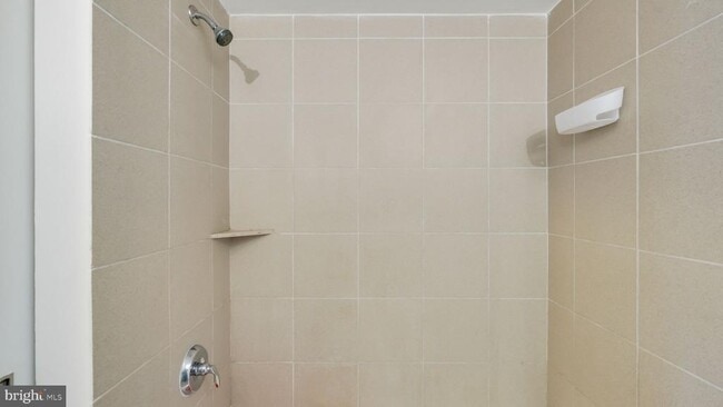 Building Photo - 444 N 4th St