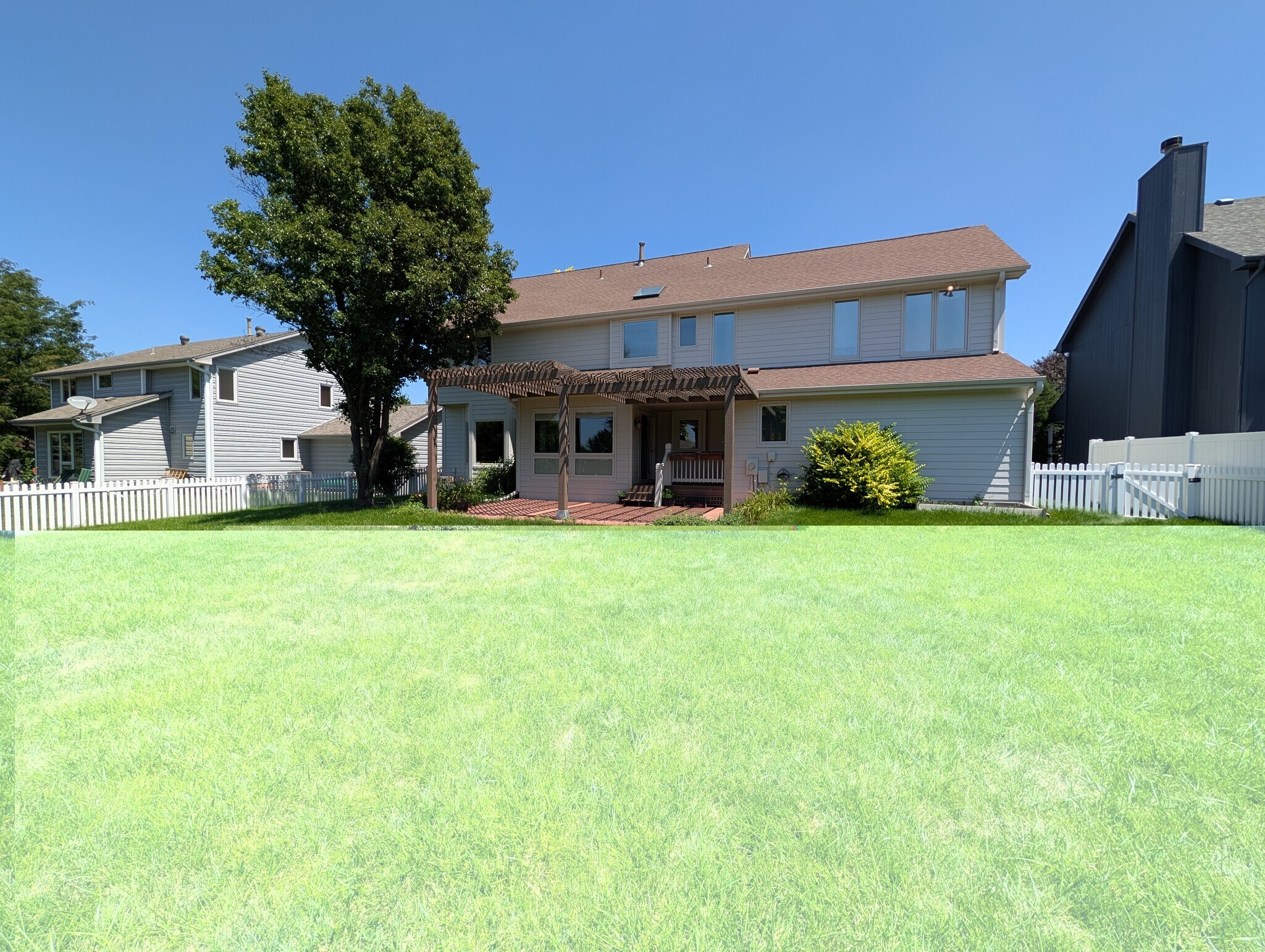Building Photo - 5612 N 139th Ave