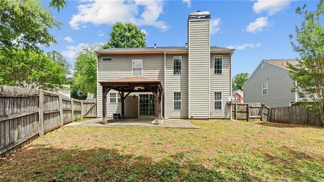 Building Photo - 450 Manor Glen Dr