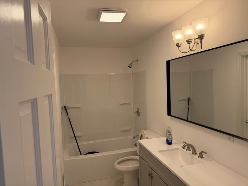 Building Photo - 280 Pemaco Ln