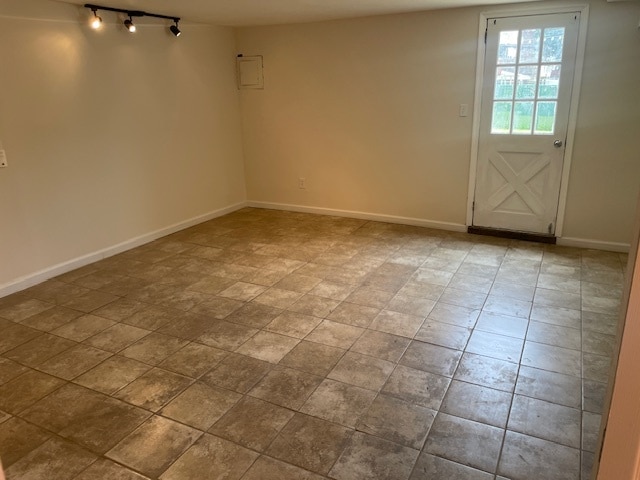 Building Photo - 12125 Sweet Briar Rd