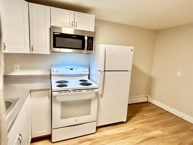 IMG_3084 - OAK NORTH APTS