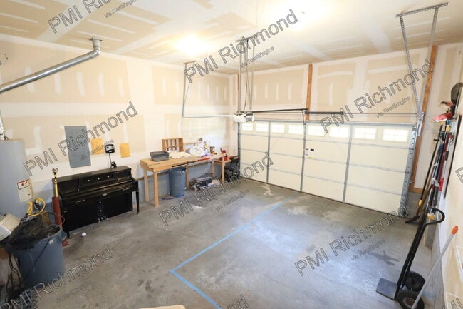 Building Photo - 14669 Sailboat Cir