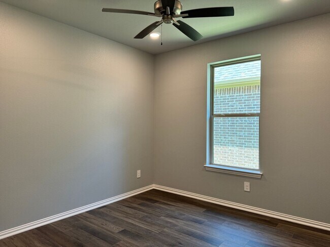 Building Photo - 448 Preston Rdg Dr