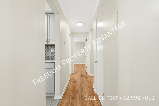 Building Photo - 25 Ridge Dr