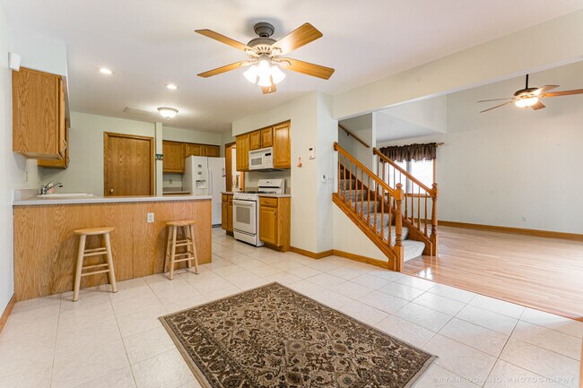 Building Photo - 113 Andresen Ct
