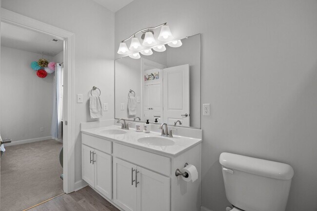 Building Photo - 2250 Captiva Ln