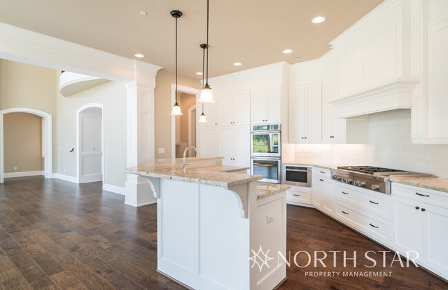 Building Photo - Executive Custom Home with River View on Acreage in West Linn