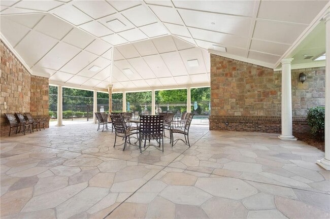 Building Photo - 655 Township Cir