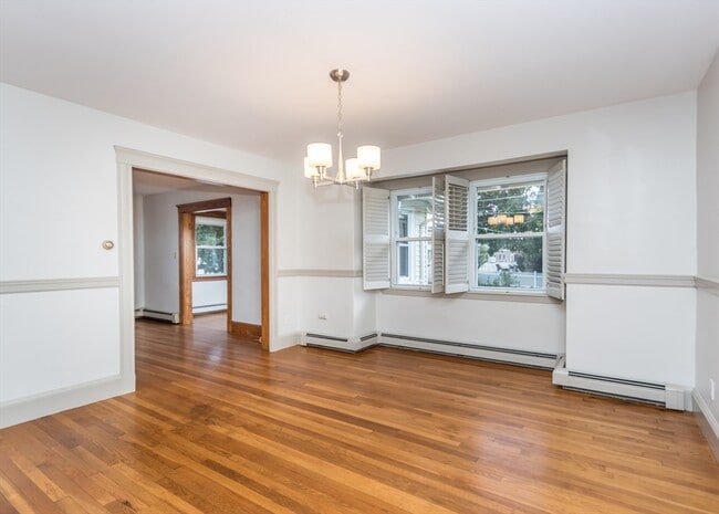 Building Photo - 335 Hillside Ave