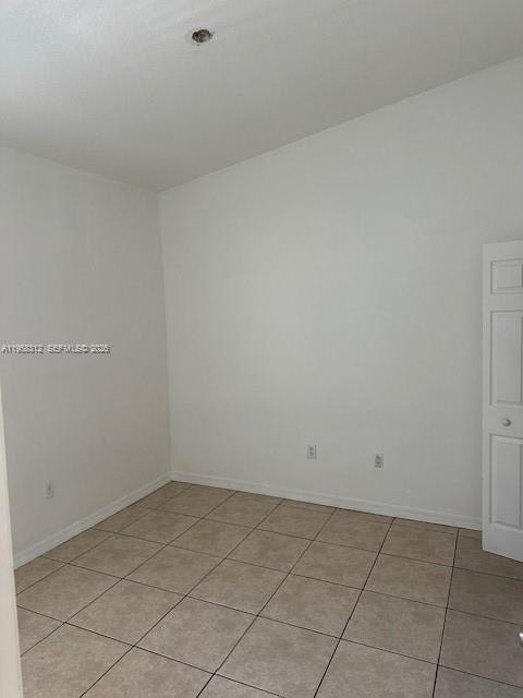 Building Photo - 2651 SE 12th Rd