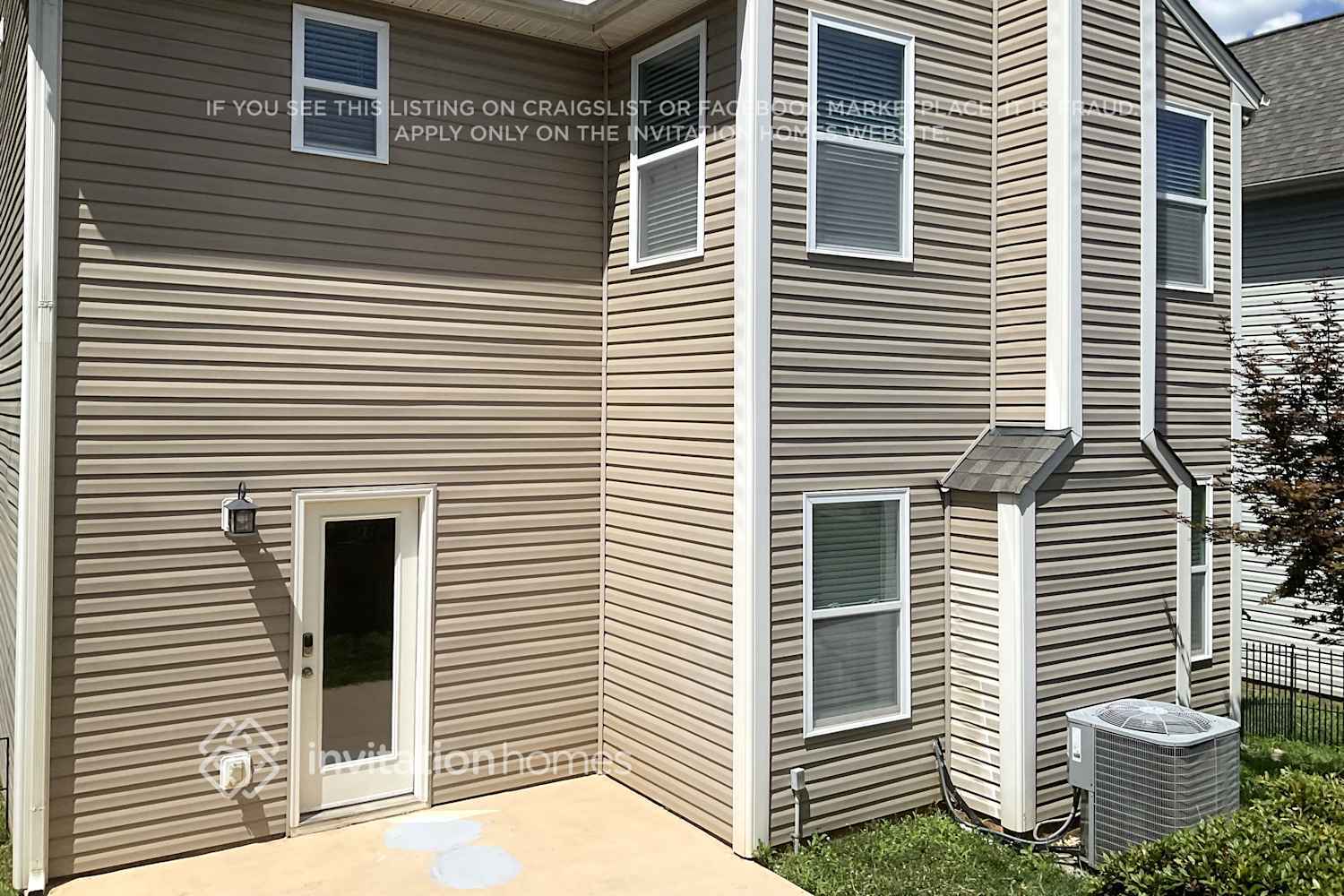 Building Photo - 8112 Dumphries Dr