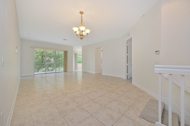 Building Photo - **Coach Home in Jonathans Bay - 3/2 + Den -  Water Views - 2 Car Garage**
