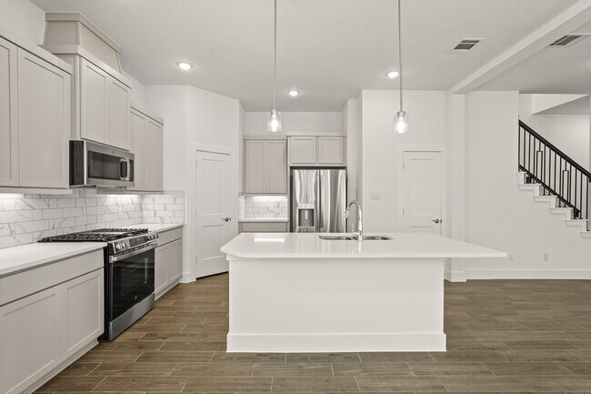 Building Photo - 9414 Spring Rain Dr