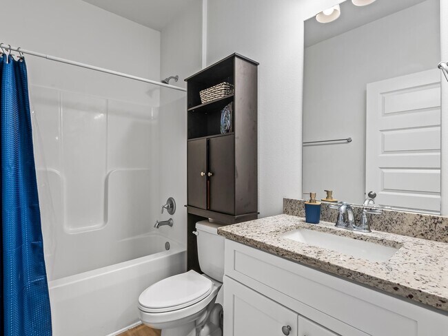 Building Photo - 15 Arden Rd