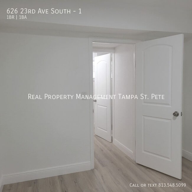 Building Photo - 626 23rd Ave S