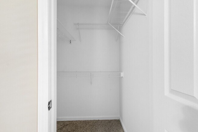 Building Photo - 1566 Autumn Dr