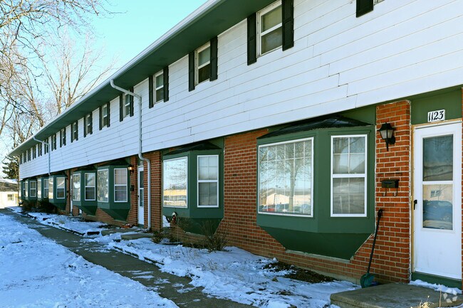 Building Photo - 1109-1155 Talcott St