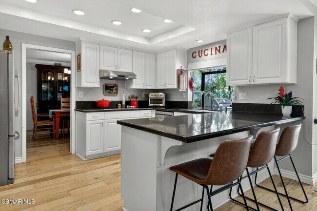 Building Photo - 907 Sagebrush Pl