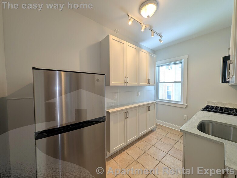 Building Photo - 69 Raymond Ave