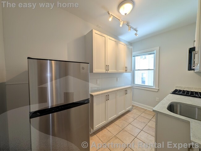 Building Photo - 69 Raymond Ave