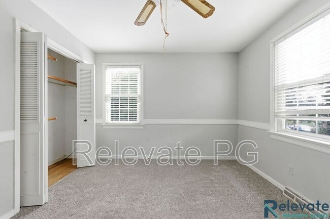 Building Photo - 8903 Freestone Ave