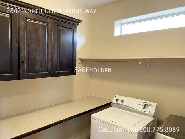 Building Photo - 2862 N Centrepoint Way