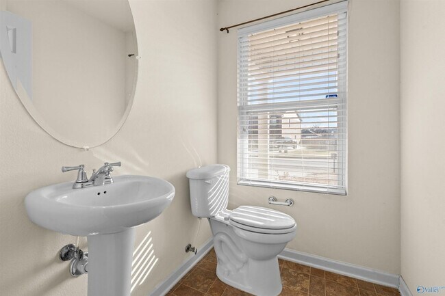 Building Photo - 313 Mertle Dr