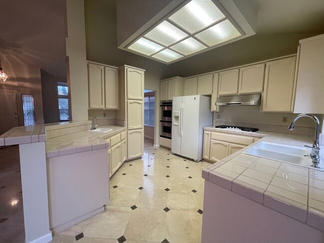 Building Photo - Broadstone neighborhood 4 bedroom home wit...