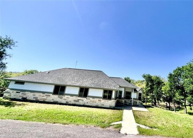 Building Photo - 8127 Burleson Manor Rd